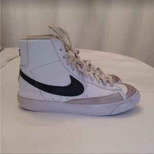 Nike Blazer High Top